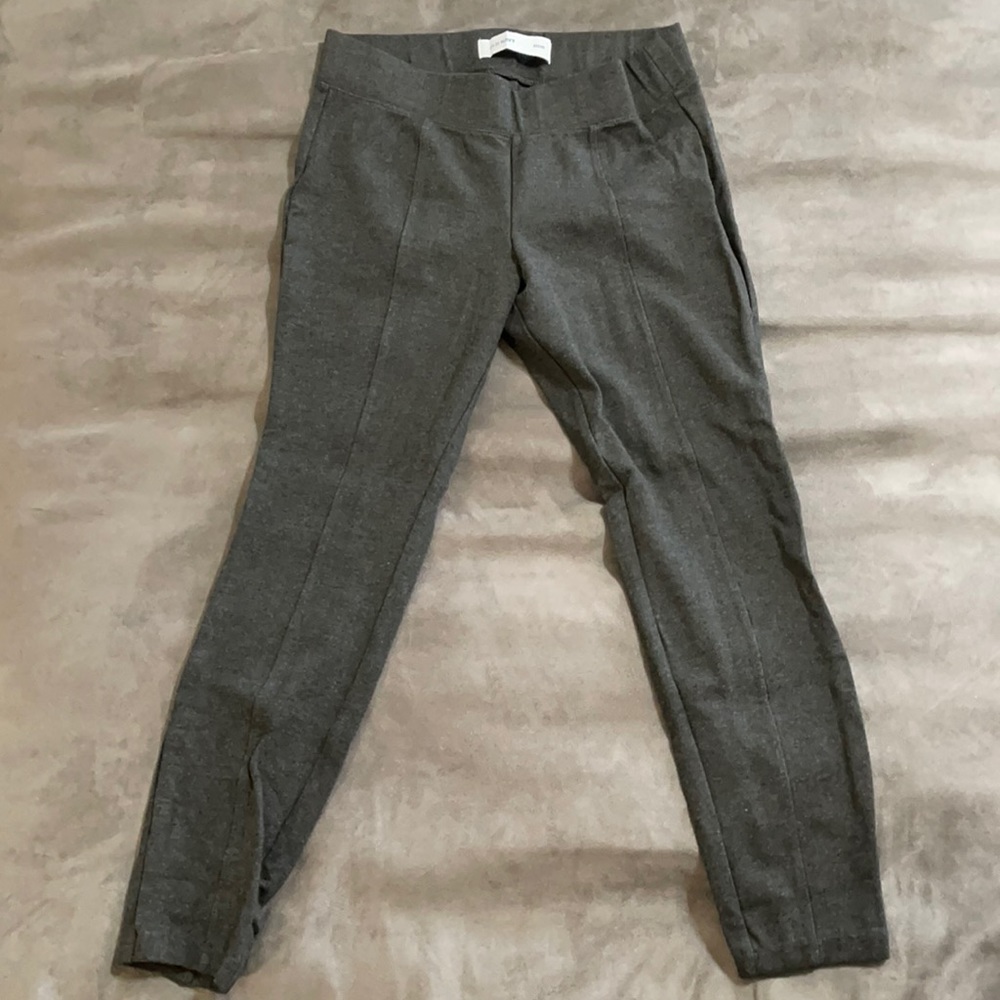 Gray leggings